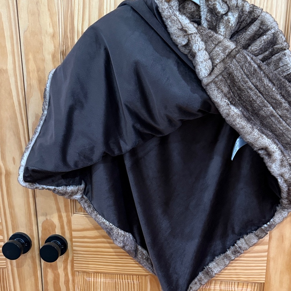 Fabulous Furs Donna Salyers Chocolate Brown Women's Poncho - Picture 4 of 5